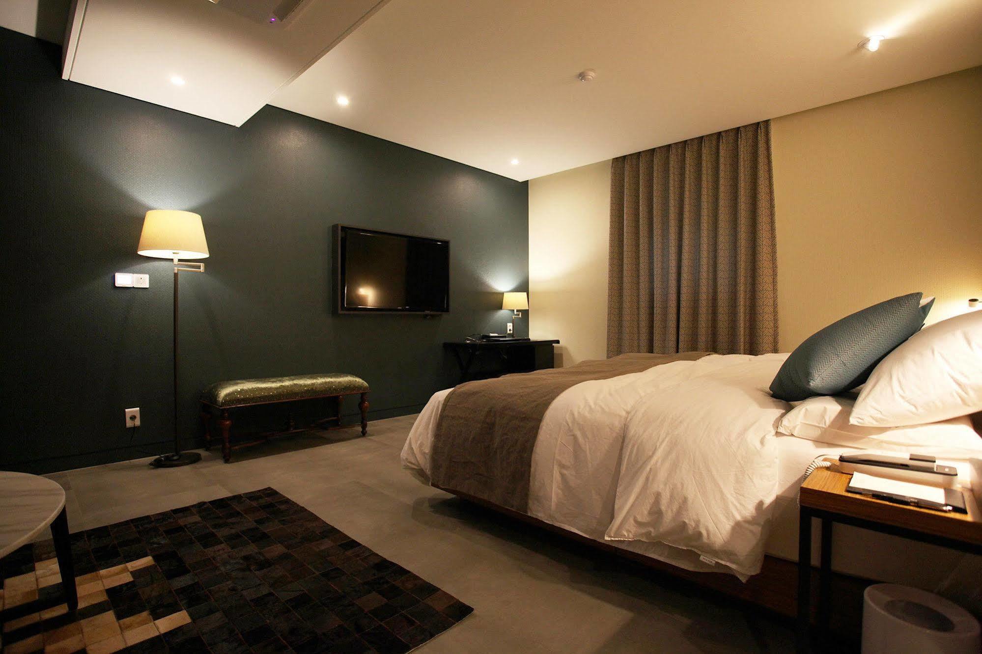 Circle Hotel Incheon Exterior photo